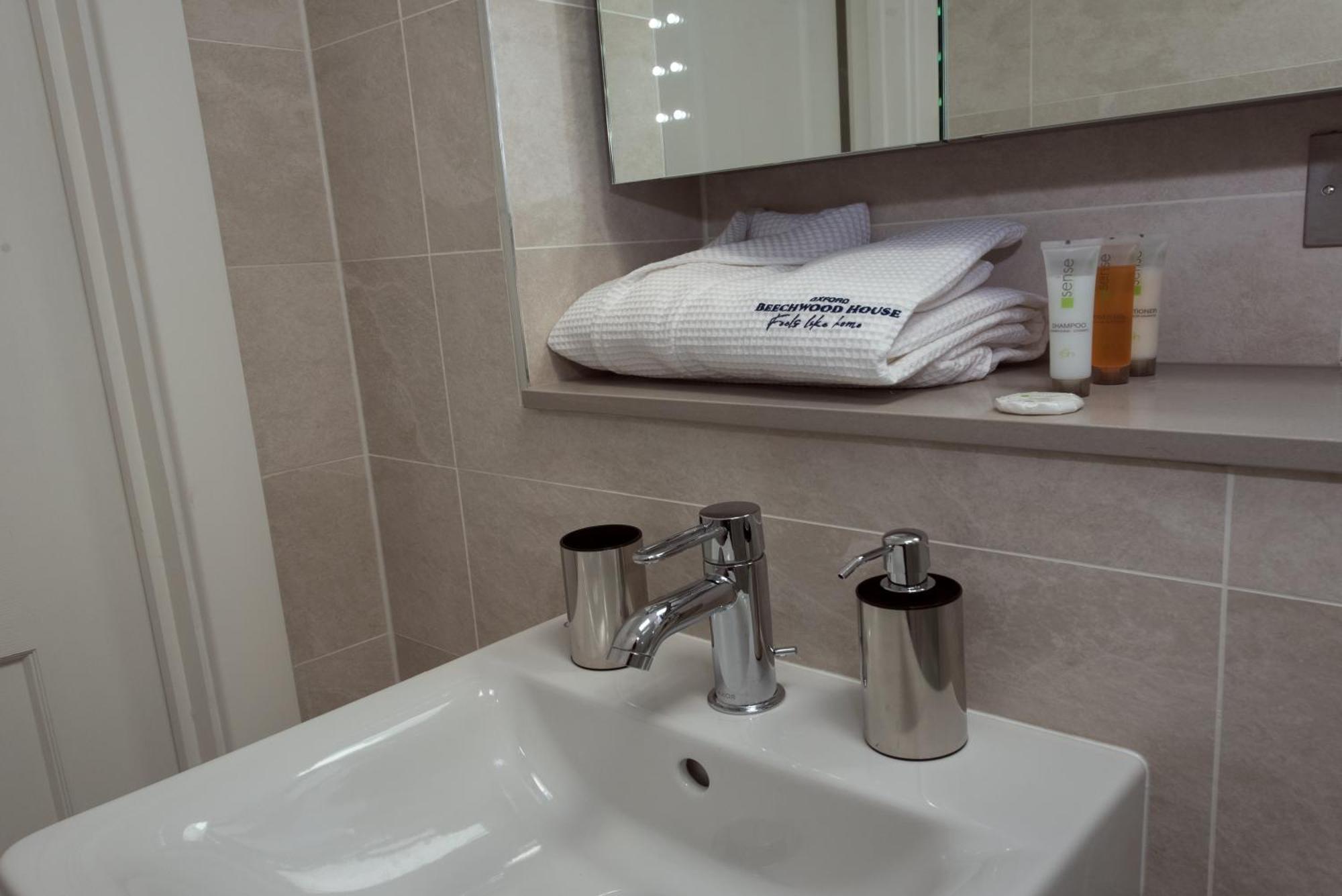 Best Luxury Apart Hotel In Oxford- Beechwood House Room photo